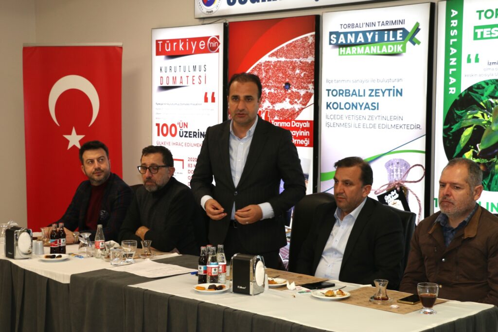 Torbalı Ticaret Odası’ndan Ramazan’da Birlik Sofrası: Üyelere Onur Belgeleri Takdim Edildi