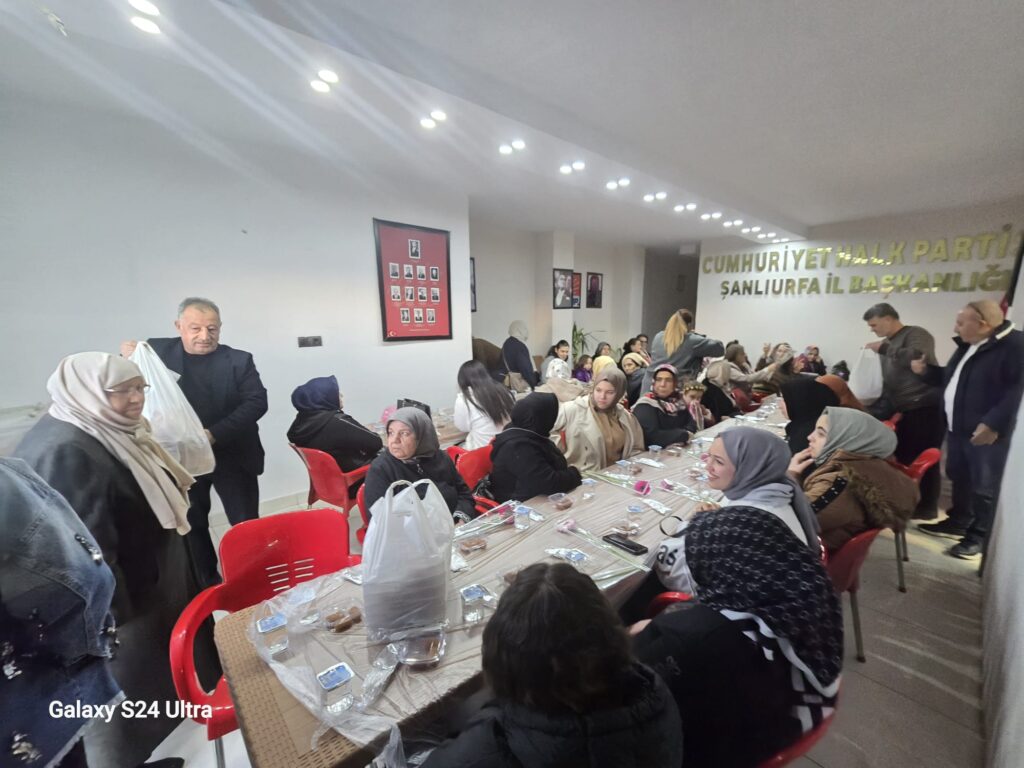 CHP Kadın Kolları’ndan 8 Mart Mesajı: “Kadınlar Eşitlik Mücadelesinden Vazgeçmeyecek”