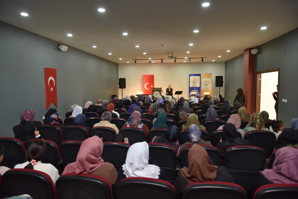 Siverek’te Mevlid-i Nebi programı düzenlendi