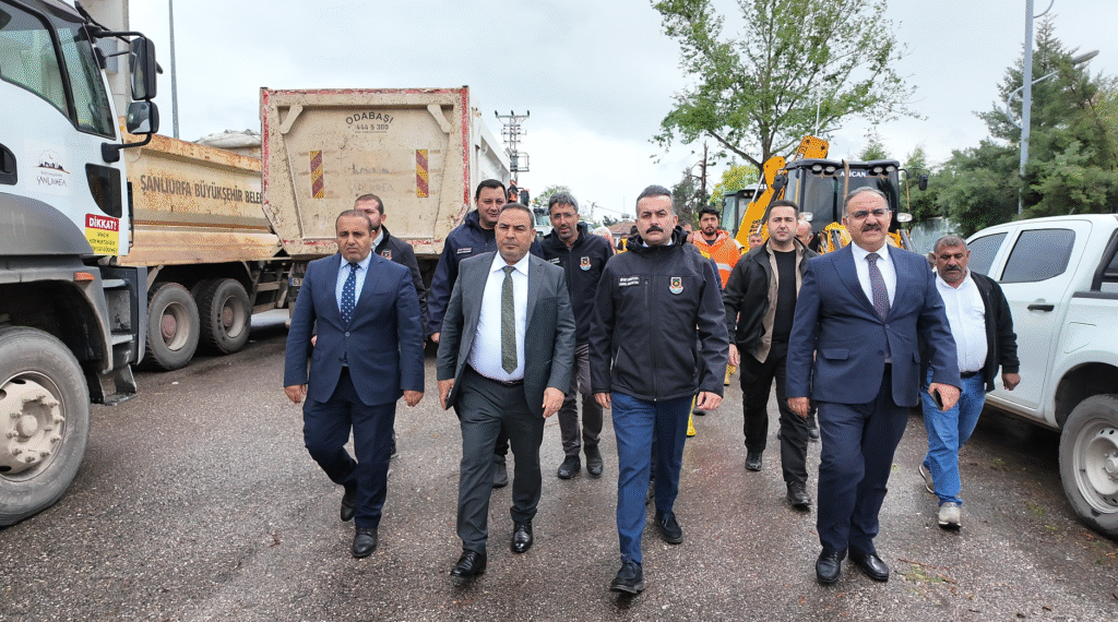 Birecik’te Fırtına ve Dolu Sonrası Büyükşehir Ekiplerinden Seferberlik