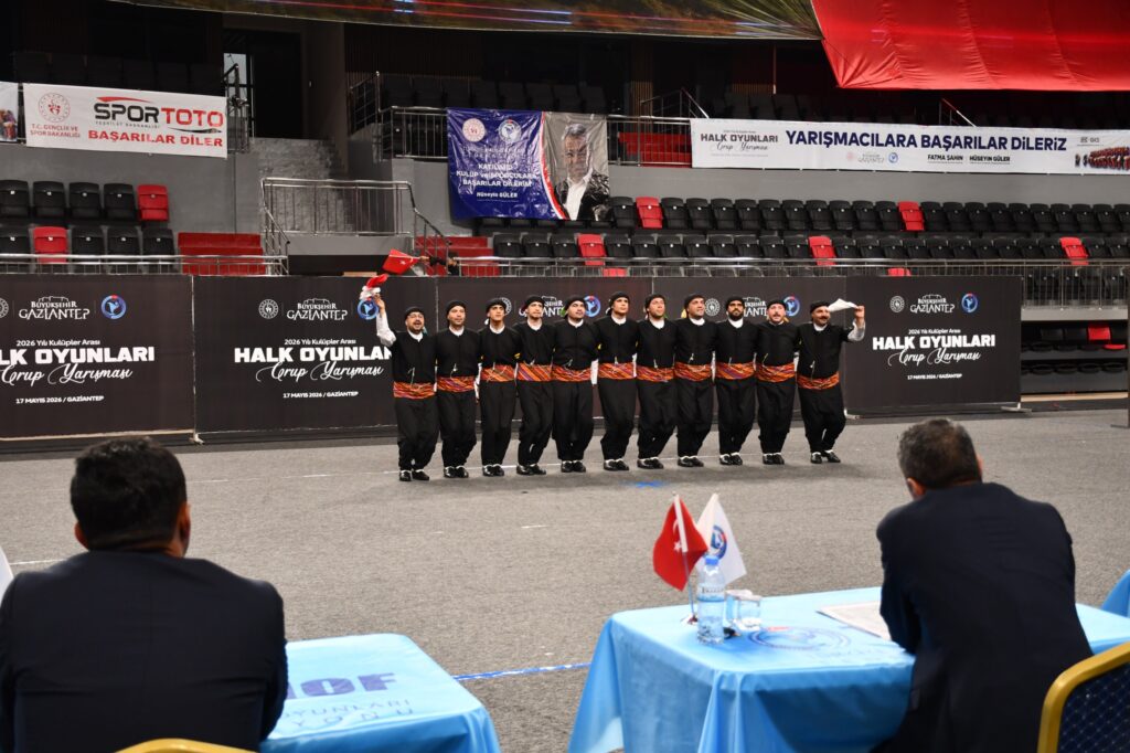 Siverek Belediyespor Halk Oyunları Ekibi Türkiye Finalinde